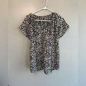 SHEIN womens blouse, size M, perfect condition.